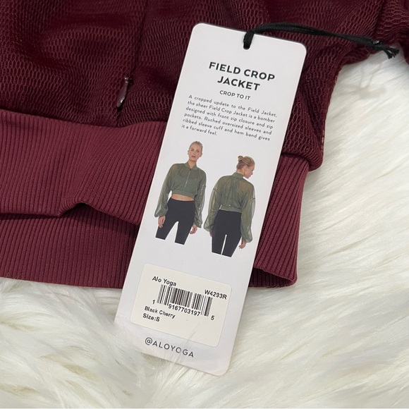 ALO Yoga Women's Field Crop Jacket - Picture 3 of 8